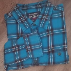 American Eagle Men's Blue Plaid Flannel Prep Fit Long Sleeve Shirt, Size Large
